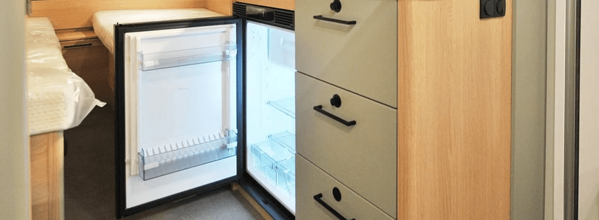 Einbaukühlschrank installieren: Wie installiere ich einen Einbaukühlschrank in meinem Wohnwagen oder Wohnmobil?