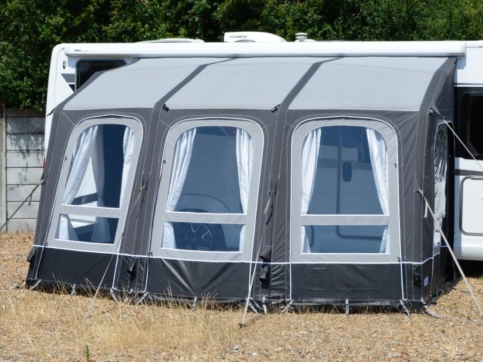 サイドオーニングテントKampa Air All-Season400 オールシーズン使える簡単設営のKampa(カンパ)エアーオーニング