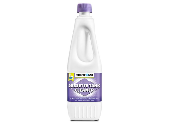 Tank cleaner outlet