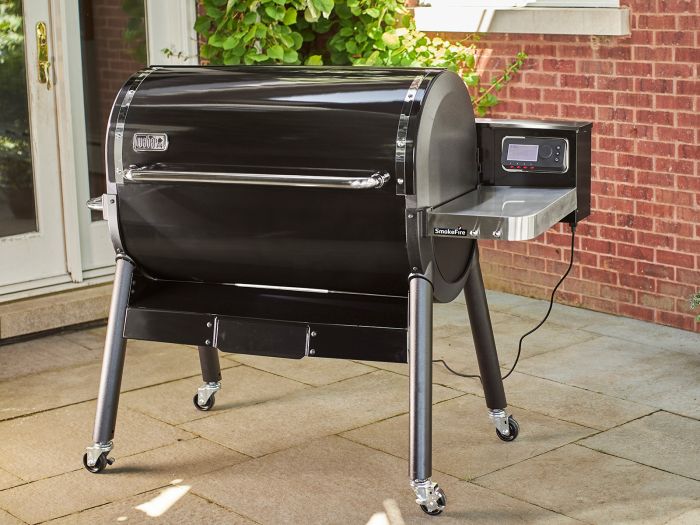 Weber pellet outlet