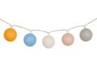 Grundig Pastellfarben stimmungsvolle Kugelgirlande