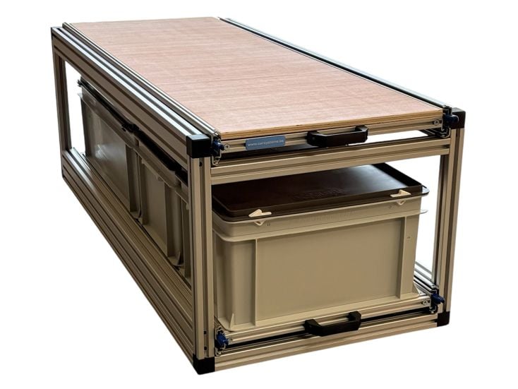 Doppel- Schiebe 120x40cm - geschlossene Boxen und Holzplatte