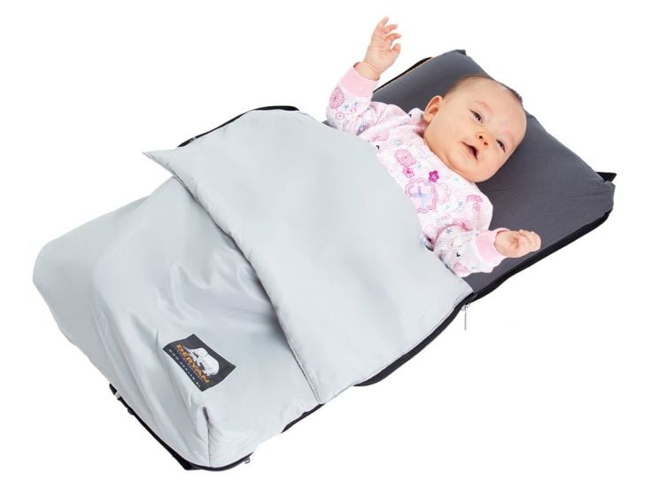 AirTraveller Babys Reisekissen mit Matratze